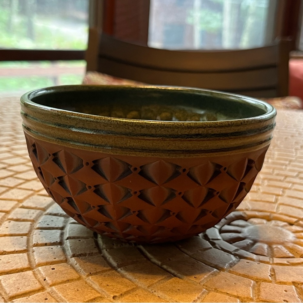 Standhardt Studio Pottery Bowl - Hand-thrown, Hand-carved, Red Clay - Picture 2 of 10
